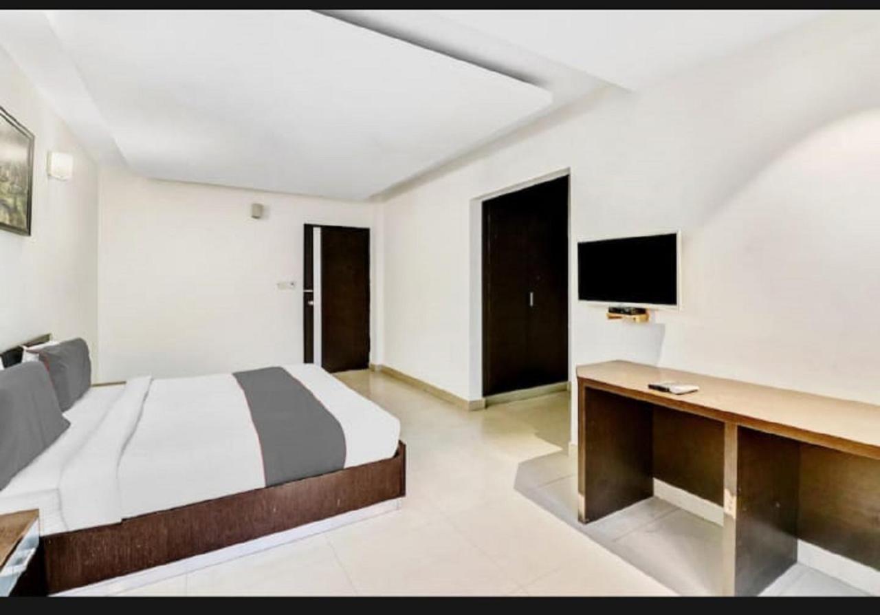 Aerocity Hotel Jindal Palace Delhi- A Well Hygiene Property"All Staff Vaccinated " Nova Deli Exterior foto